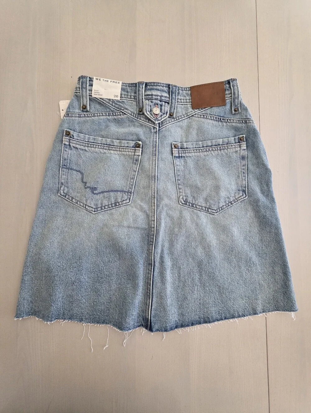Free People We The Free Suzy Denim midi skirt Sz 26 $128